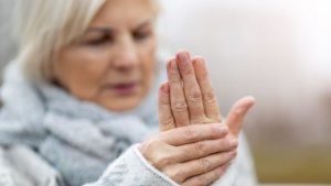 pain in joints from cold